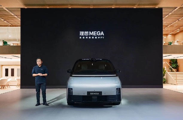 电厂 ｜ 理想MEGA首发麒麟5C电池后续：建桩、降本和技术下放