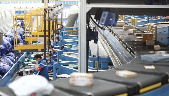 从净利润高达40%到欠账老赖，物流设备商这两年经历了什么？