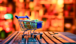 月薪2万的年轻人，只逛打折区