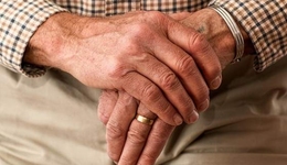 年入1600億日元，老年旅行社，比你想象中更賺錢