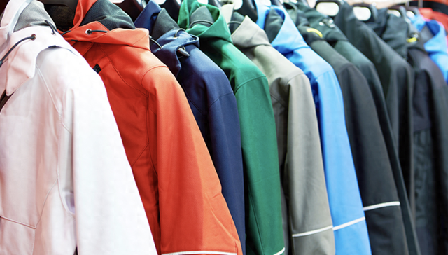 冲锋衣,消费,户外品牌,始祖鸟,电商