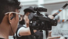 誰在批量復(fù)制爆款短??？