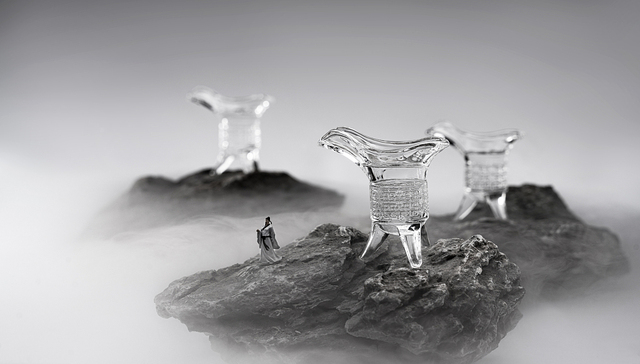 地方新闻精选｜湖南9名公职人员酒后骚扰女服务员被查处 武汉8楼盘推出“30天无理由退房”活动