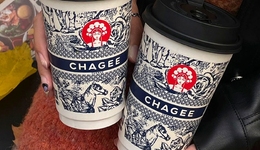 霸王茶姬，摸著茶顏悅色過河