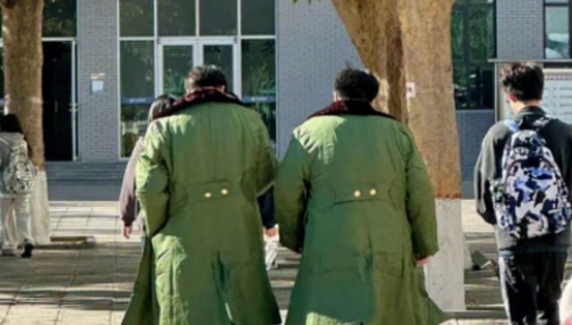 军大衣,消费观念,年轻人,