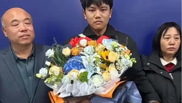 马上评｜父子分离25年的人间悲剧这般推热搜合适吗？