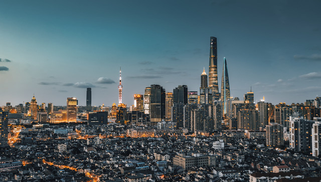 上海再上线3个10万+项目，今年新推房源超8.6万套