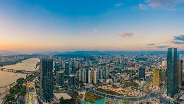 房企投资开始筑底，央国企在核心城市“全面撒网”