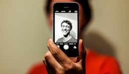 争做“大V”，投资人卷向自媒体