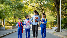 重慶大足區(qū)否認(rèn)“虛設(shè)學(xué)校”、教師吃空餉，但承認(rèn)了這些問題