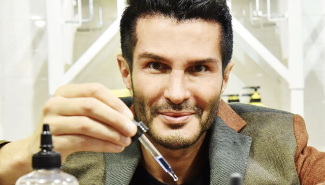 消费,美妆,雅诗兰黛,日化,功效护肤