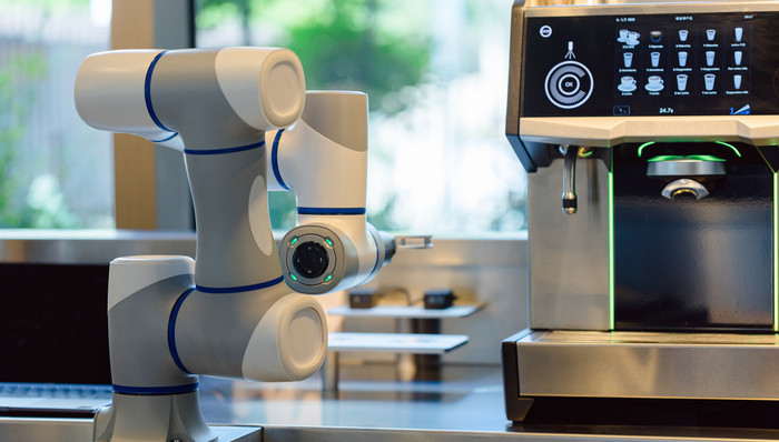 研报新知 | 国际商用餐饮设备市场规模稳健增长，这家公司海外营收占比持续提升