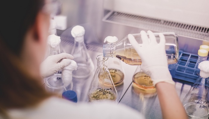 新诺威股价大跌背后，是石药的创新药焦虑