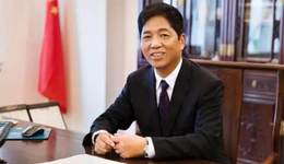 “不务正业”的雅戈尔老板，又双叒要回归主业了