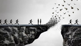 大模型“混亂期”：謹慎如騰訊，激進如字節(jié)