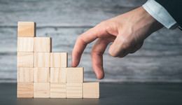 苏宁银行周斌拟出任杭银消金副总经理，曾是“A股最年轻副行长”