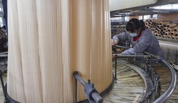 加快内外贸一体化发展，支持台资企业拓展大陆市场