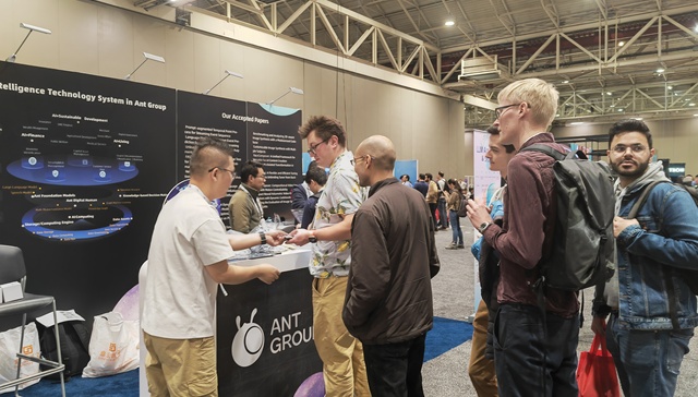 蚂蚁集团持续发力生成式AI，20篇论文入选AI顶会NeurlPS