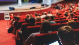 全球盤點(diǎn)協(xié)定草案刪去“淘汰化石能源”措辭