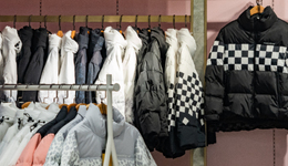 2023年，要月薪幾萬(wàn)才能羽絨服自由？