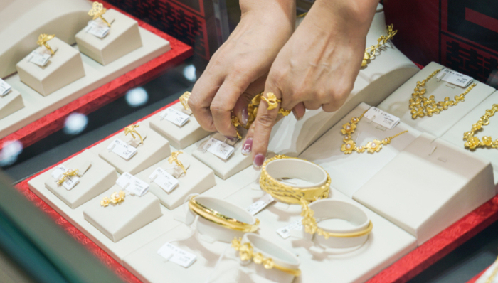 老铺黄金,IPO,港交所,