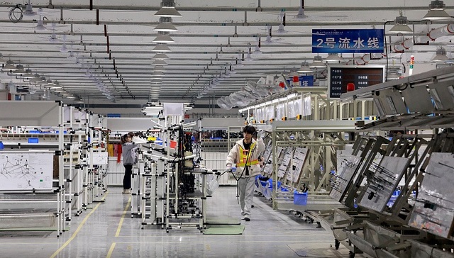 11月新增贷款同比少增1368亿元，或和地方隐债置换有关