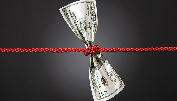 交割临近多空双方僵持不下，碳酸锂期货上演10万元/吨关口“拉锯战”