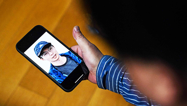 每周奇趣掠影丨失独父亲用AI“复活”孩子；新疆“阿勒泰的空气”可快递至全国