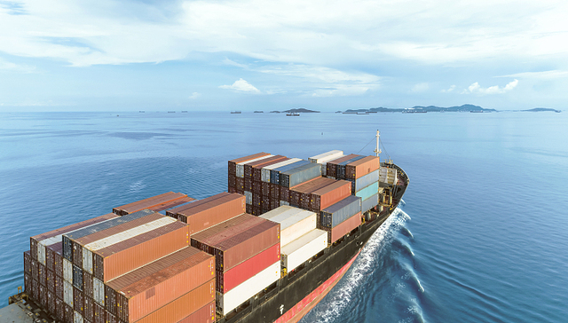 风险加剧，两大航运巨头暂停红海航线，运输成本或翻倍