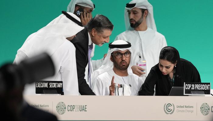 COP28达成最新气候变化协议；江苏启动25亿绿色基金；日本研发不含稀有金属钴的锂离子电池｜ESG周报