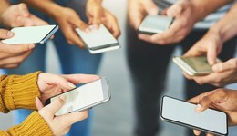 直通部委｜中央網(wǎng)信委：不得強(qiáng)制推廣下載政務(wù)APP 公安部：十九大以來破獲經(jīng)濟(jì)犯罪案46.7萬起