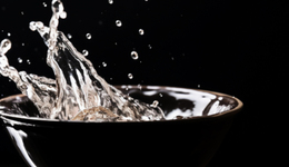 海银系危机：海银财富暴雷，岩石股份大跌后拟回购“护盘”