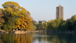 北大副教授跨欄入校，大學校園都該開放嗎？