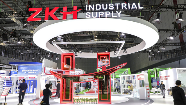 Zhenkunhang hits US$2.5 billion on first trading day