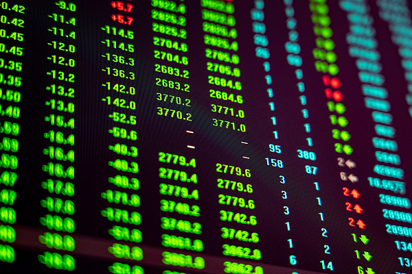 市净率均跌破0.8倍，上市银行纷纷上演“护盘大作战”