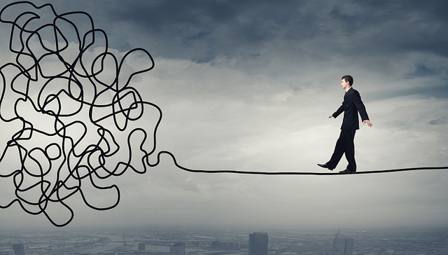 中来股份购买私募“踩雷”净值跌成负数，“保本保收益”承诺是否具法律效力？丨局外人