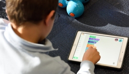 派对游戏巅峰对决，腾讯网易“吃鸡大战”要重演了吗