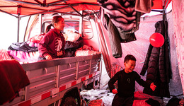 【图集】地震之后，一顶帐篷一个家