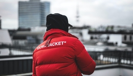 天寒地冻，我只想买一件平价羽绒服