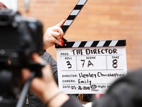 演而優(yōu)則導(dǎo)的三次浪潮：姜文破局、大咖組盤、腰部演員自救