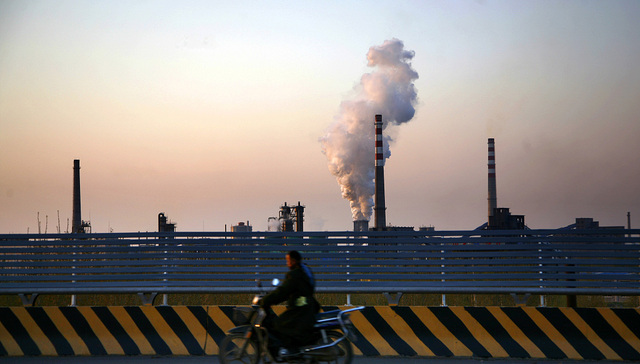 专访《碳账户》作者卢乐书：碳账户需政府引导、企业推动、全民参与