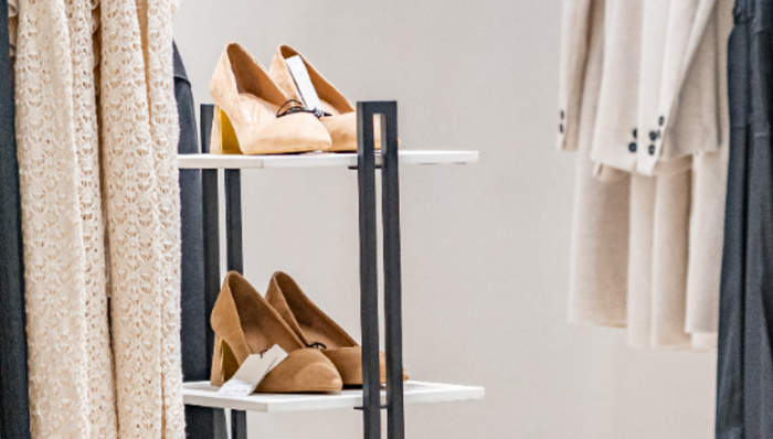 消费,女鞋,00后,高跟鞋,商业