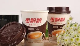 香飘飘破家族化