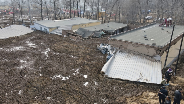 Village buried in sand following earthquake