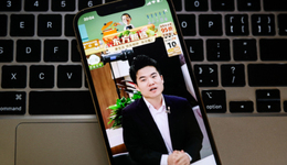 东方甄选“去董宇辉”未遂，“去抖化”仍在路上