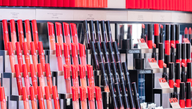中国市场,差异化,美妆,线下门店,