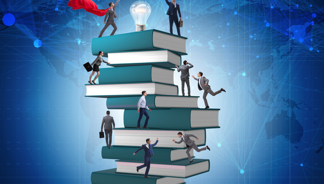 “双减”落地两年半，这十家教育公司走出低谷 | 回望2023⑭