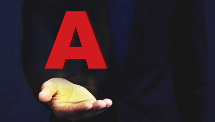 5米大坑埋资料、巨额存款消失、要不住哥哥家，A股十大奇葩事件你碰到几个？｜回望2023⑲