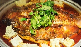 烤魚發(fā)展報(bào)告2023：千億賽道格局初定，豆花烤魚熱度飆升