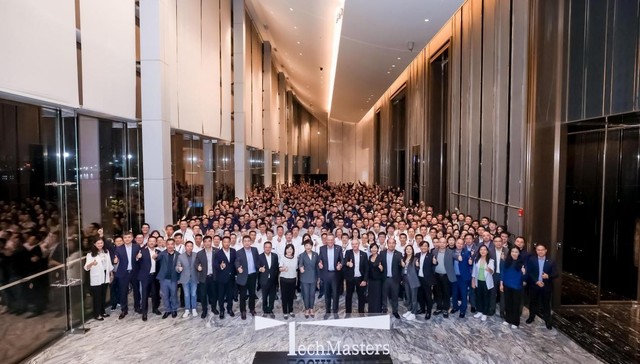 在竞技中树立行业标准，奔驰不愧是豪华服务的标杆